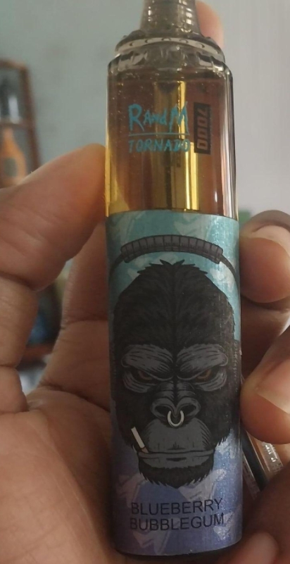 RandM Tornado 7000 : L'Incontournable de la Vape Jetable pour les Grossistes